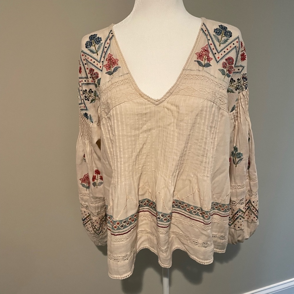 Anthropologie | Cream Blouse with Floral Details